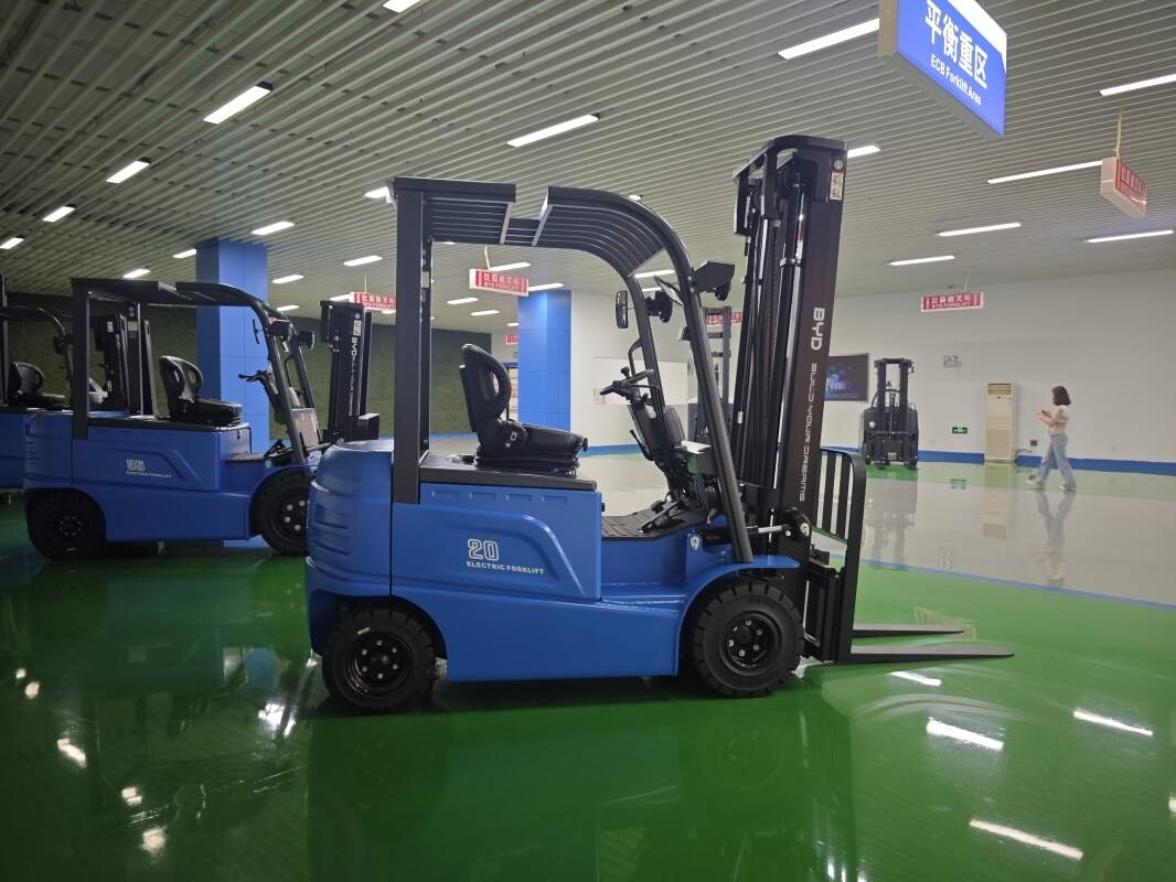 How to respond to electric forklift gas-leak or chemical-spill situations(figure1)
