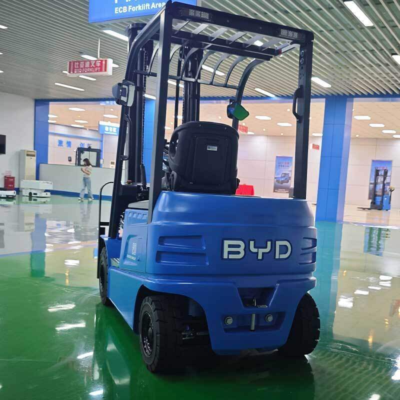 What future warehouse layouts mean for electric forklift requirements(Figura1)