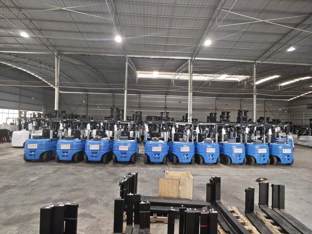 How to reduce unplanned downtime of lithium-ion forklift fleets through planned 