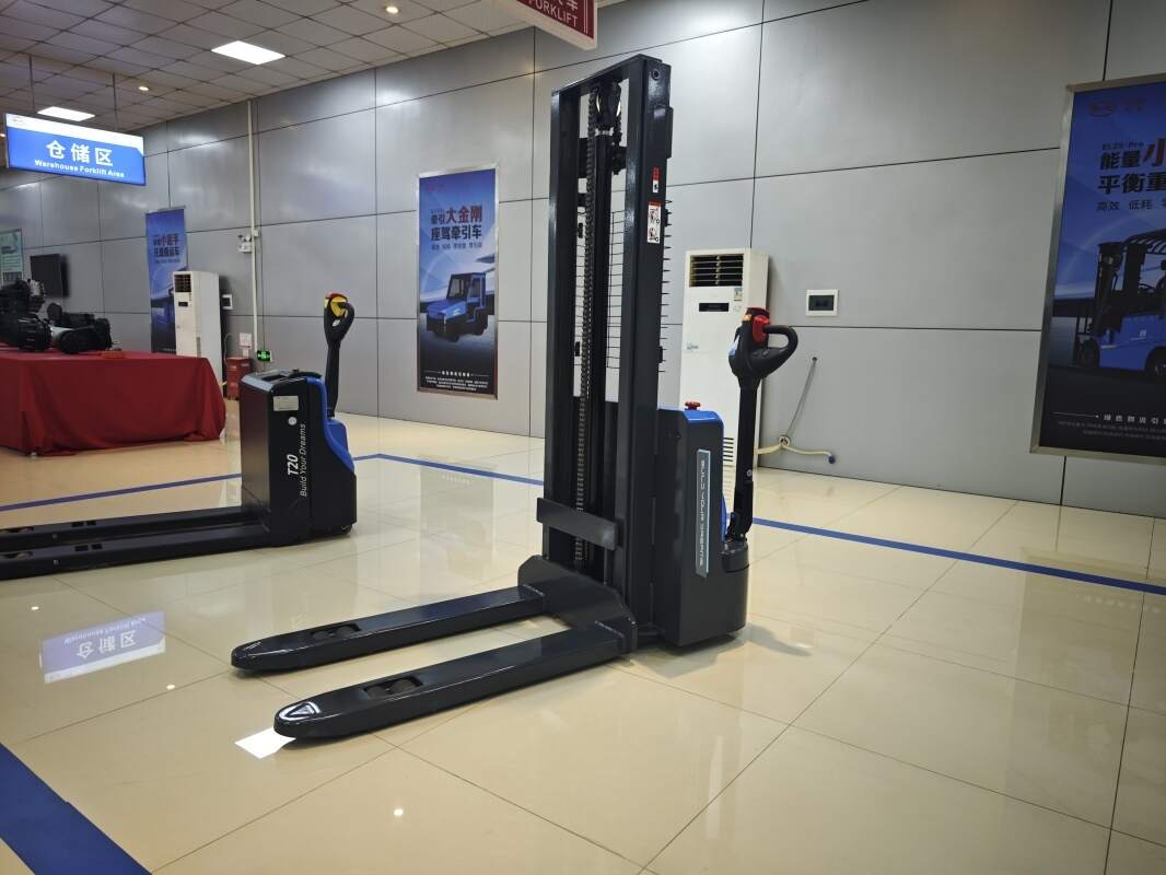 What to know about electric forklift reverse-travel warning systems(figure1)