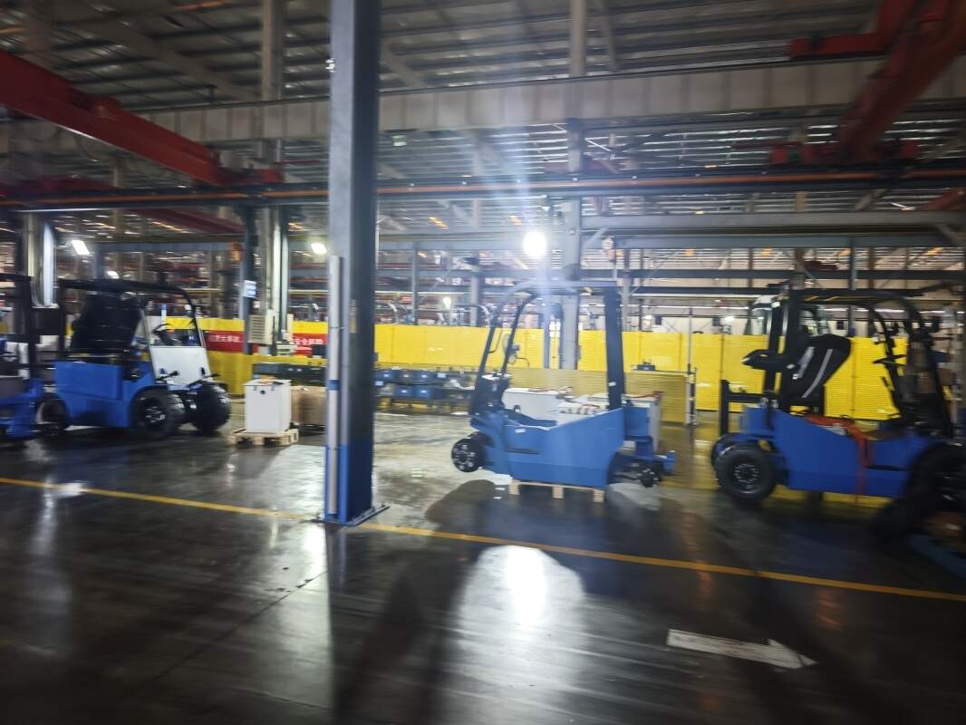 EC30-Pro Dimensions and Turning: Warehouse Fit Guide(الرقم1)