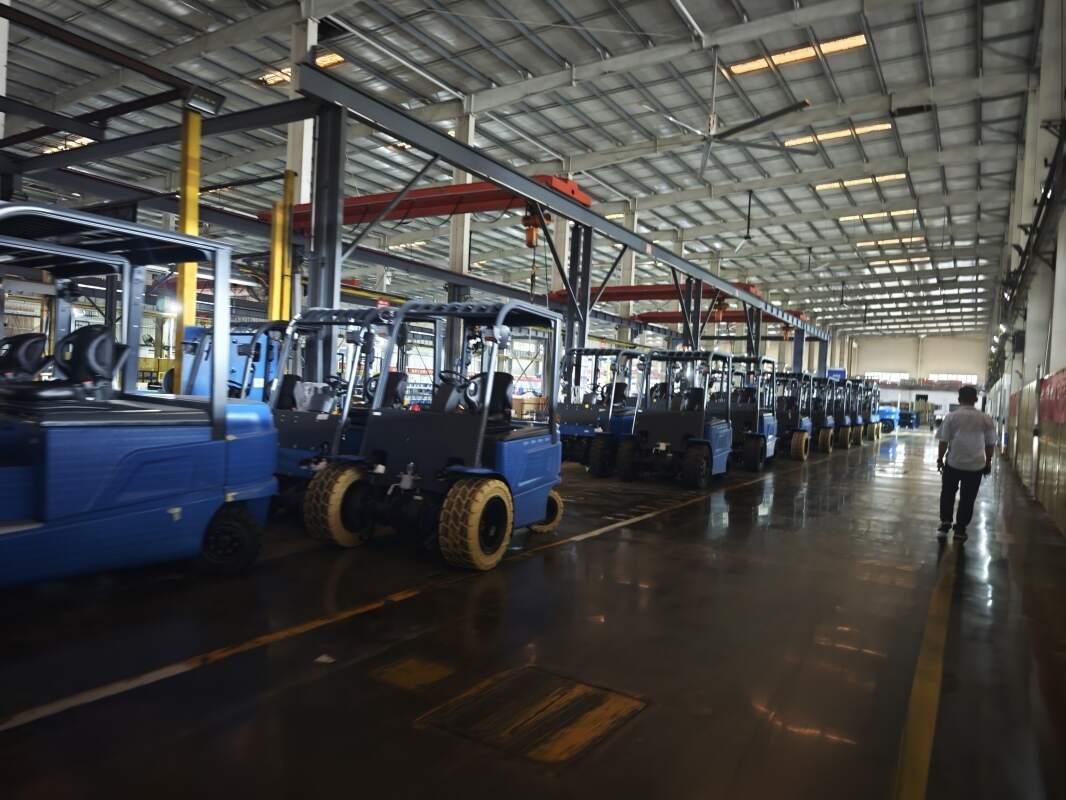 Procurement reminders for facilities operating mixed cold-room and ambient-tempe