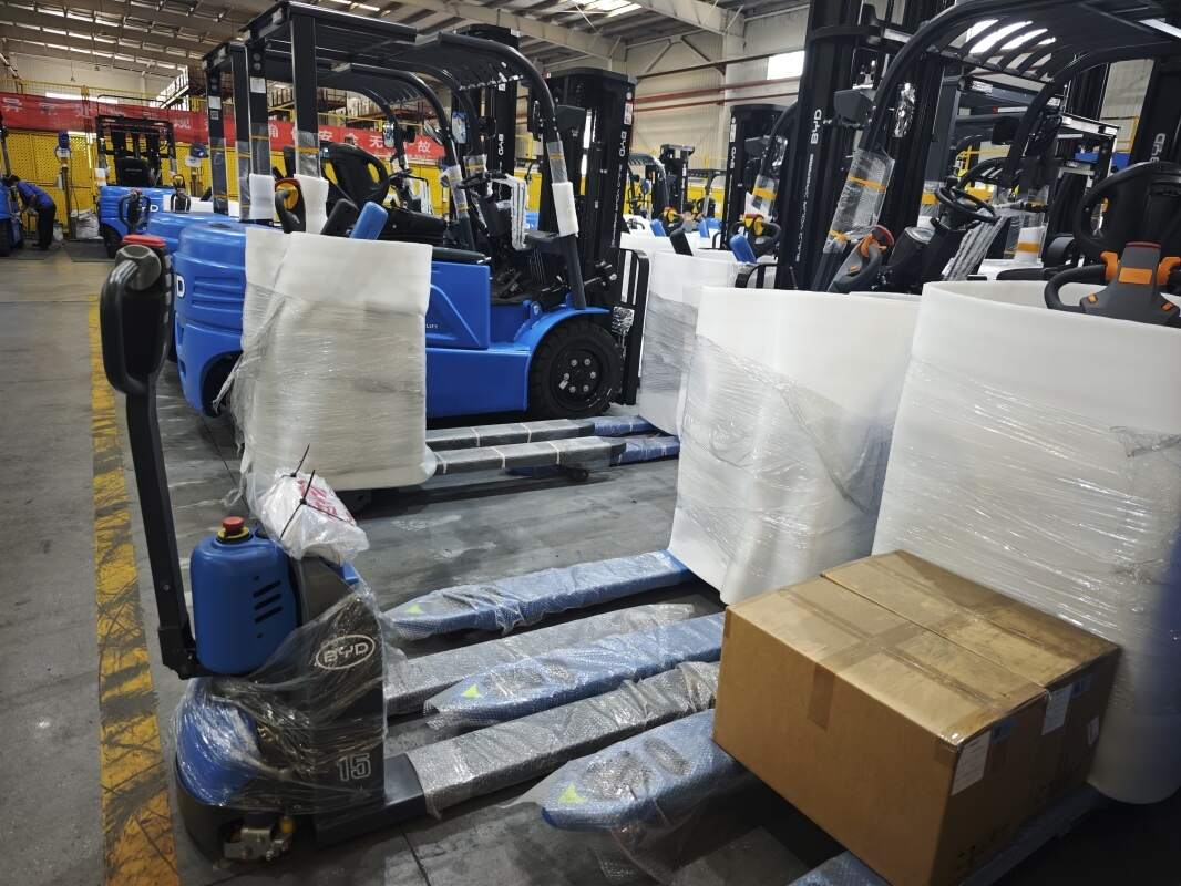 Advice for buyers choosing between integrated and separate lithium forklift charging systems(figure1)