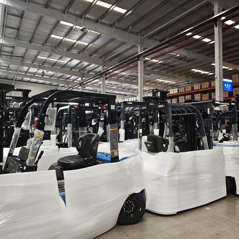 Understanding LiFePO4 battery technology applied in industrial forklift units(الرقم1)