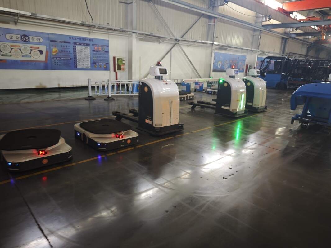 How to interpret cycle-life parameters listed on datasheets for LiFePO4 forklift